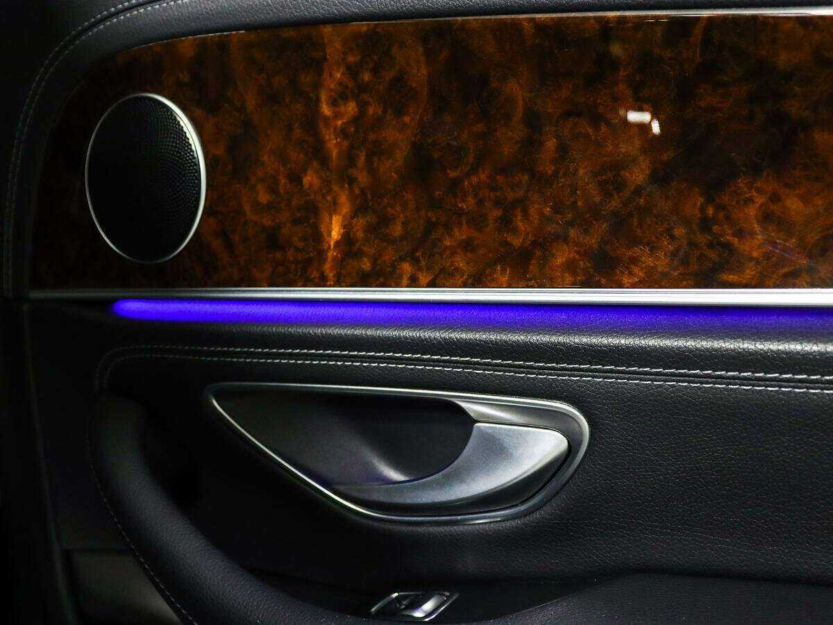 Mercedes-Benz E-Класс 2016 года с пробегом. Фото: #15