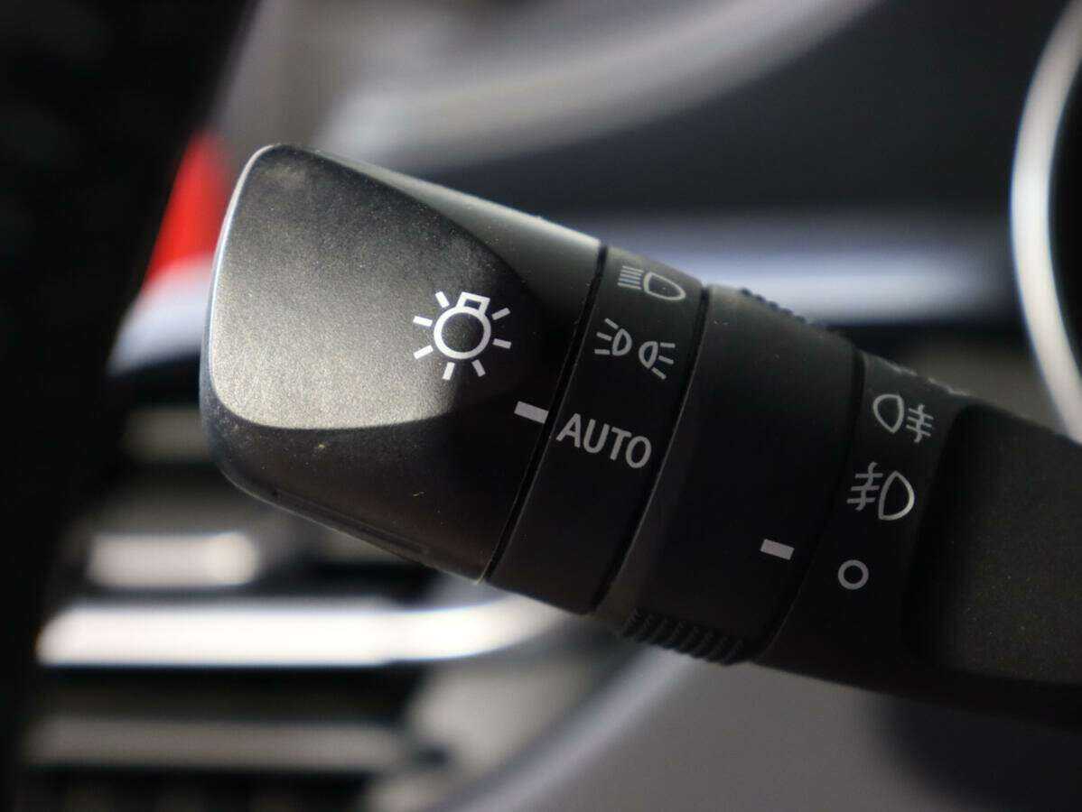 Toyota C-HR 2019 года с пробегом. Фото: #15