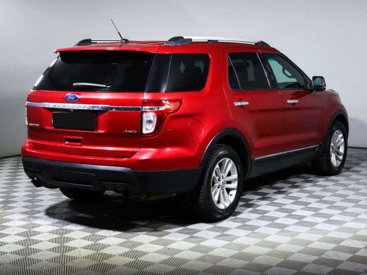 Ford Explorer 2012 года с пробегом. Фото: #2