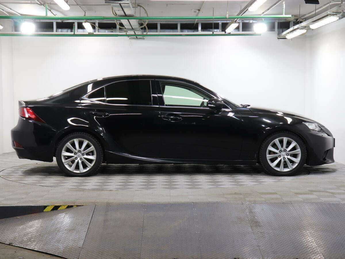 Lexus IS 2015 года с пробегом. Фото: #2