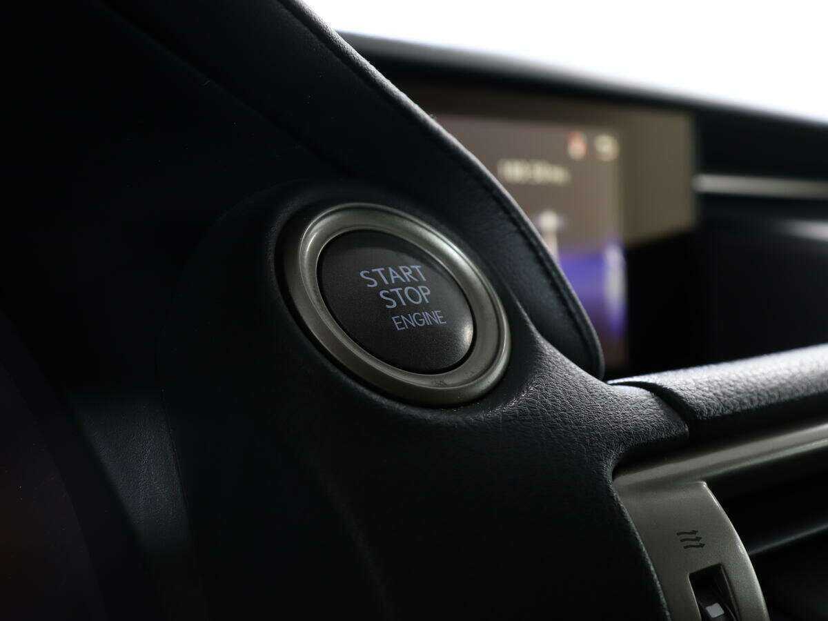 Lexus IS 2015 года с пробегом. Фото: #18