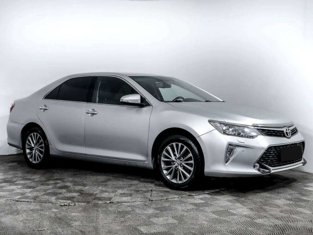 Toyota Camry 2018 года с пробегом. Фото: #2