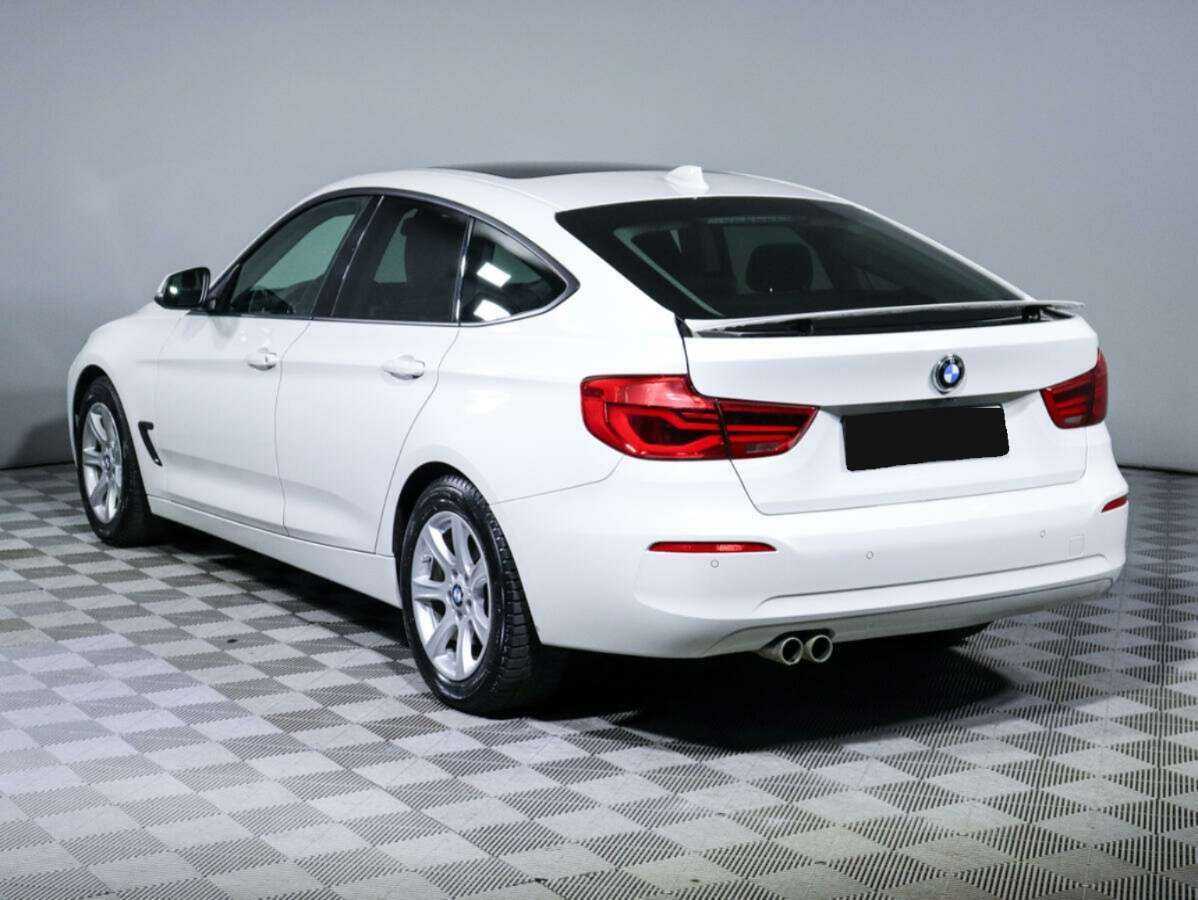 BMW 3 серии 2019 года с пробегом. Фото: #4