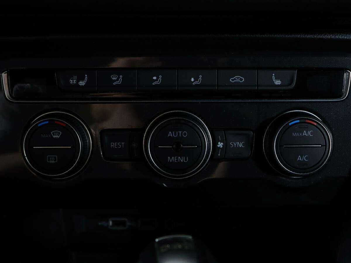 Volkswagen Tiguan 2018 года с пробегом. Фото: #16