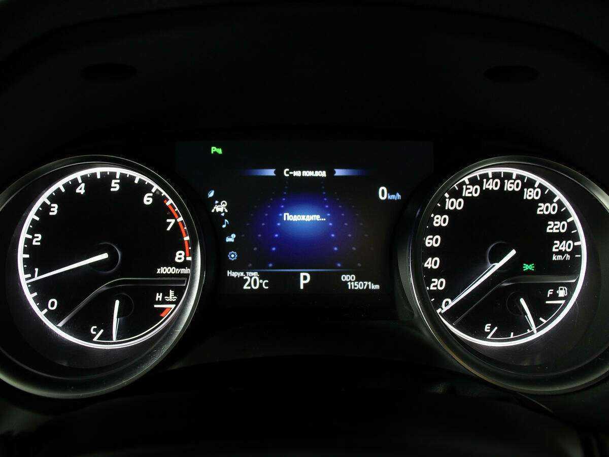 Toyota Camry 2018 года с пробегом. Фото: #7