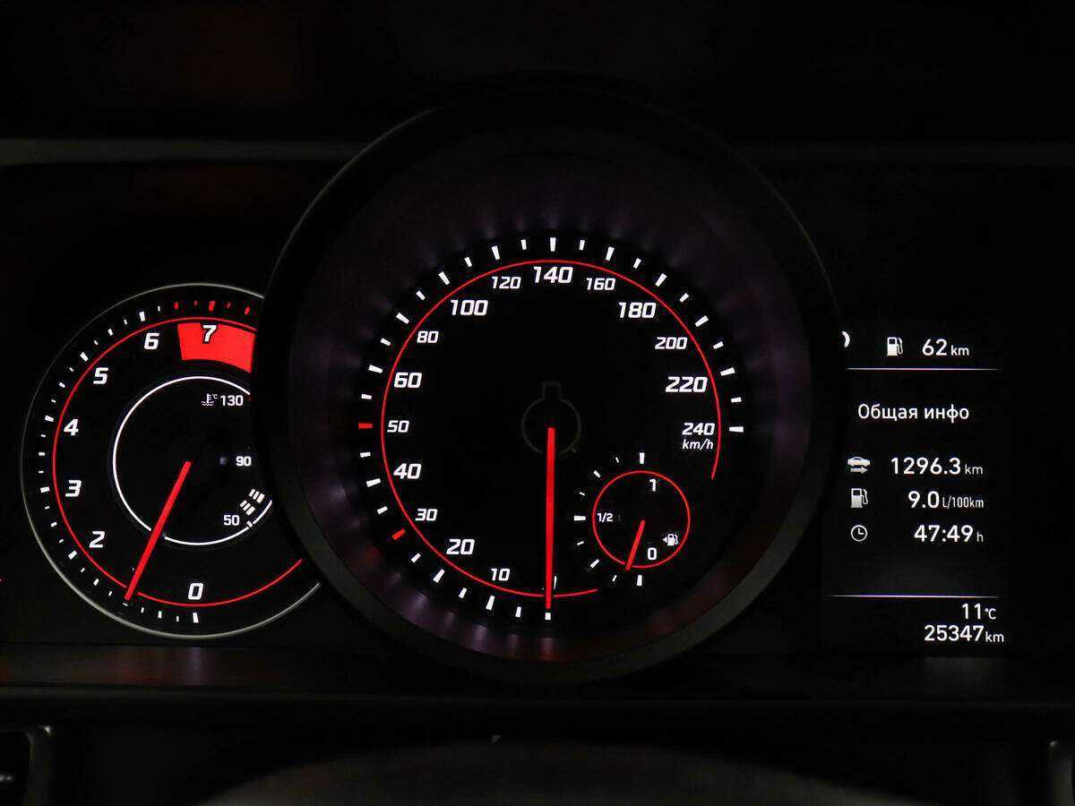 Hyundai Elantra 2022 года с пробегом. Фото: #11