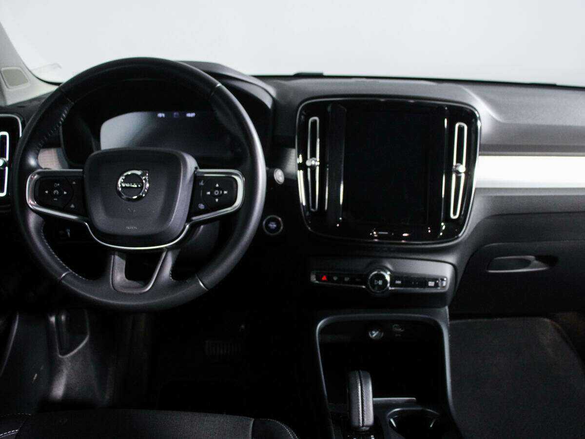 Volvo XC40 2019 года с пробегом. Фото: #11