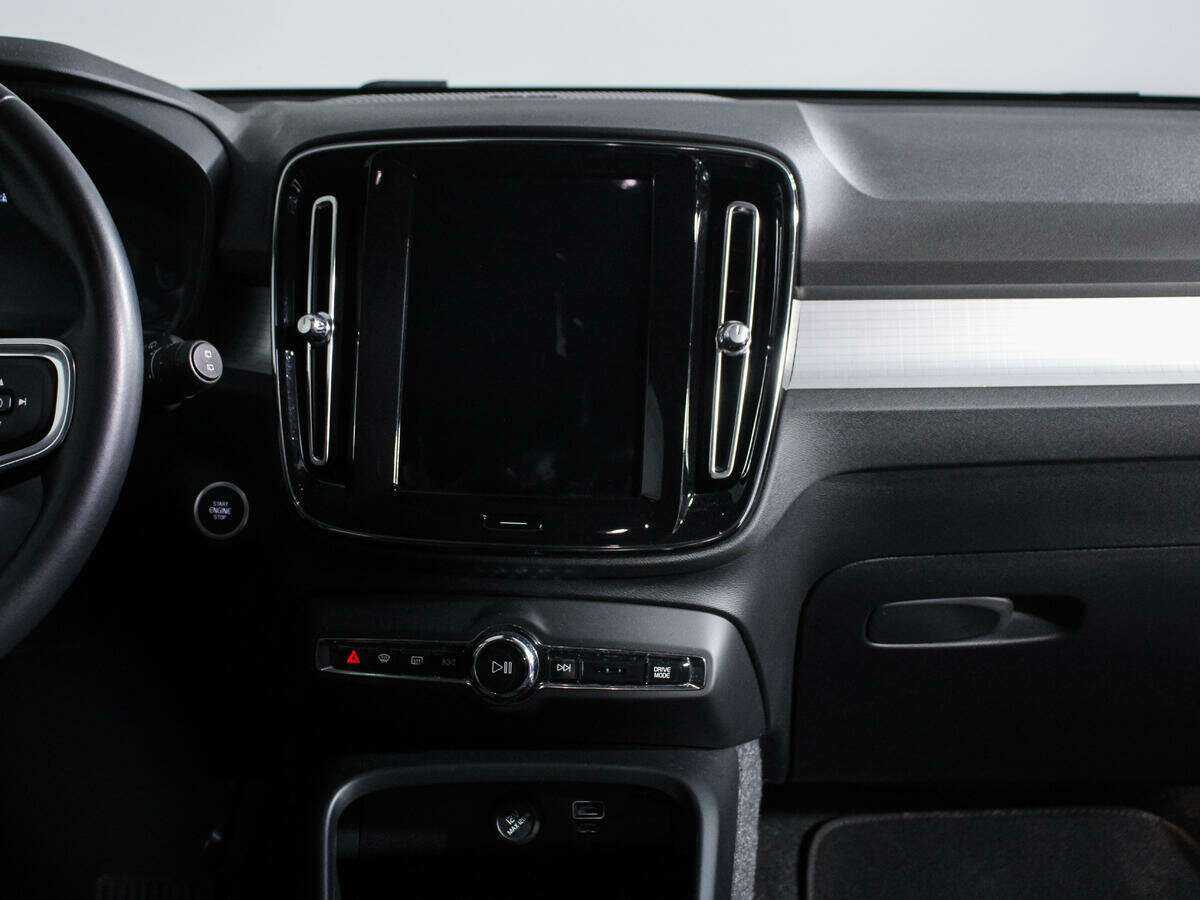 Volvo XC40 2019 года с пробегом. Фото: #12