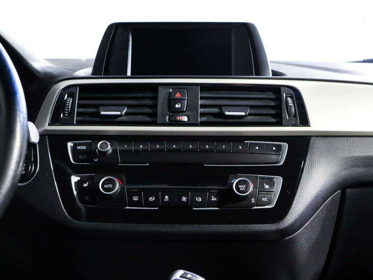 BMW 1 серии 2018 года с пробегом. Фото: #10