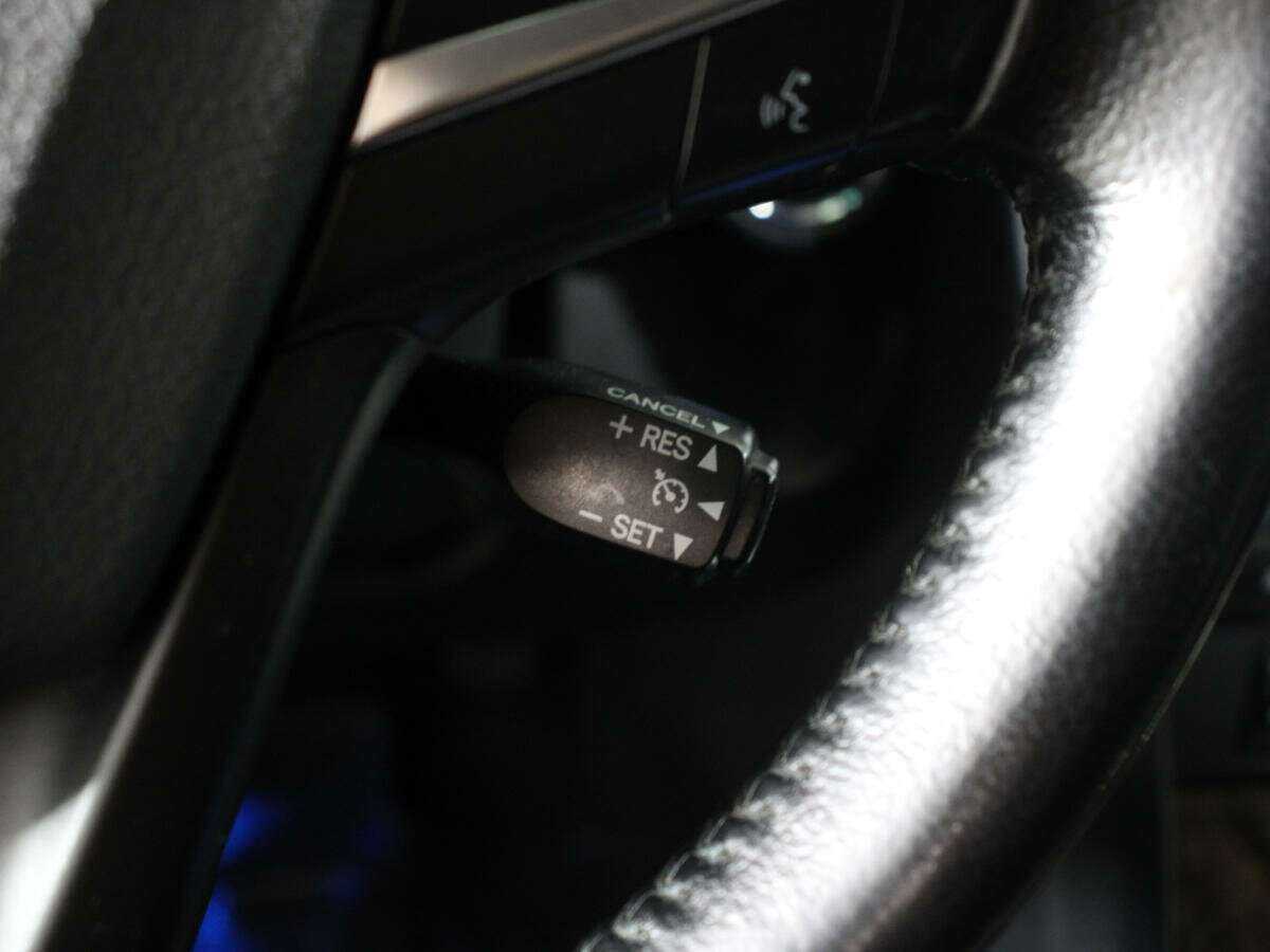 Toyota Camry 2018 года с пробегом. Фото: #20