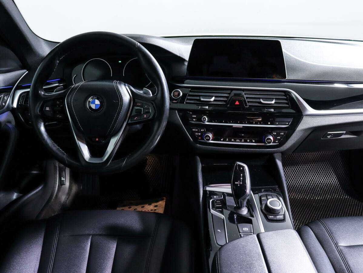 BMW 5 серии 2018 года с пробегом. Фото: #9