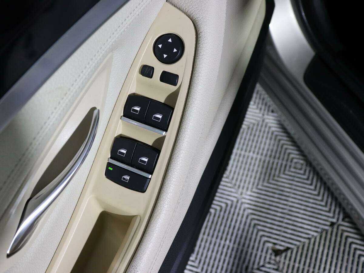 BMW 5 серии 2012 года с пробегом. Фото: #12