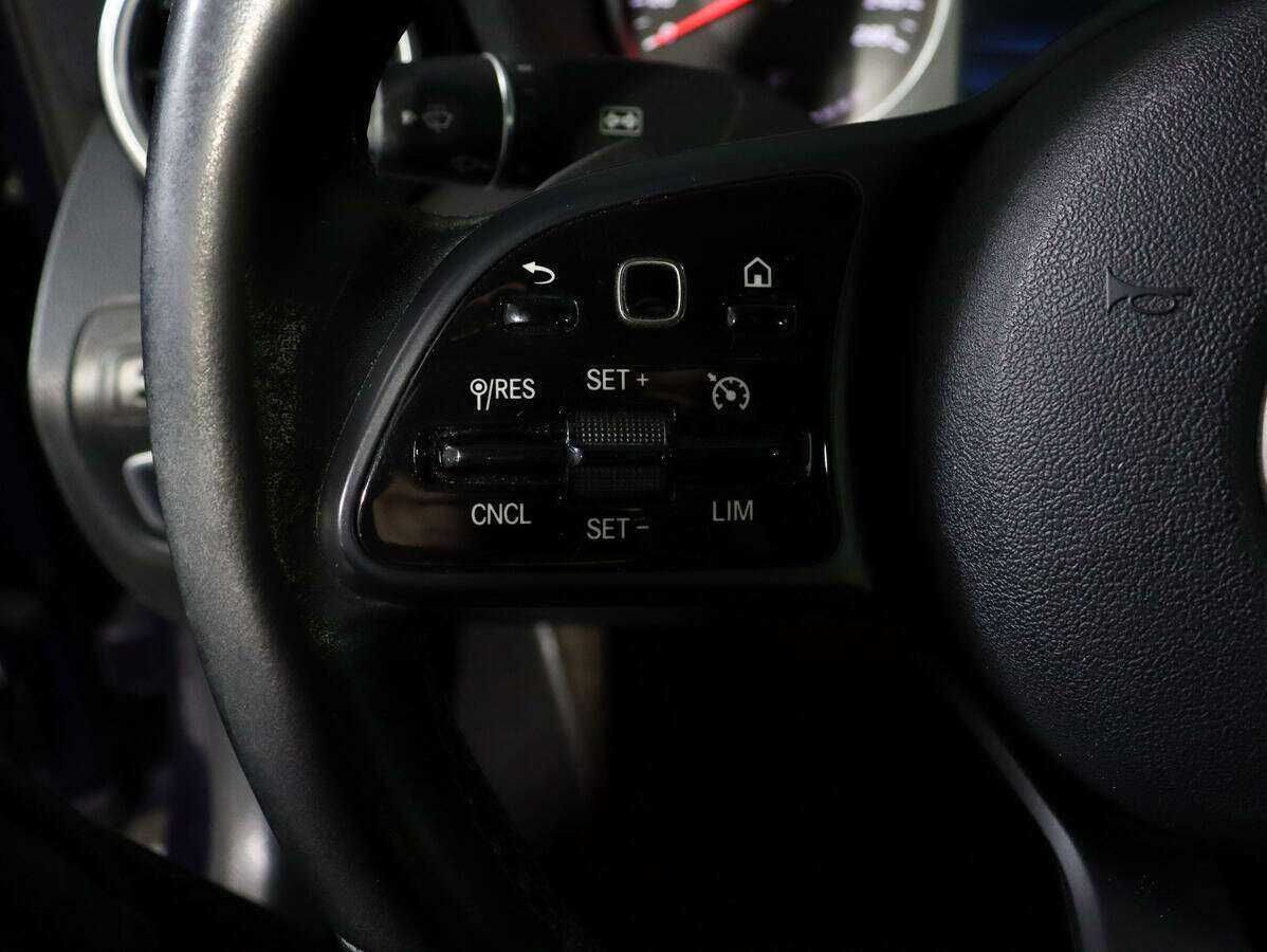 Mercedes-Benz C-Класс 2018 года с пробегом. Фото: #16