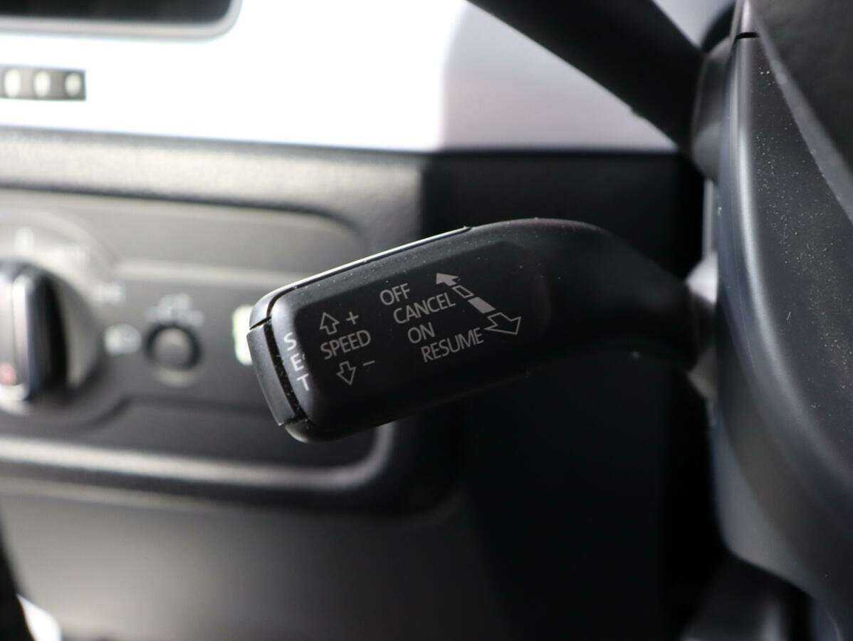 Volkswagen Touareg 2012 года с пробегом. Фото: #12