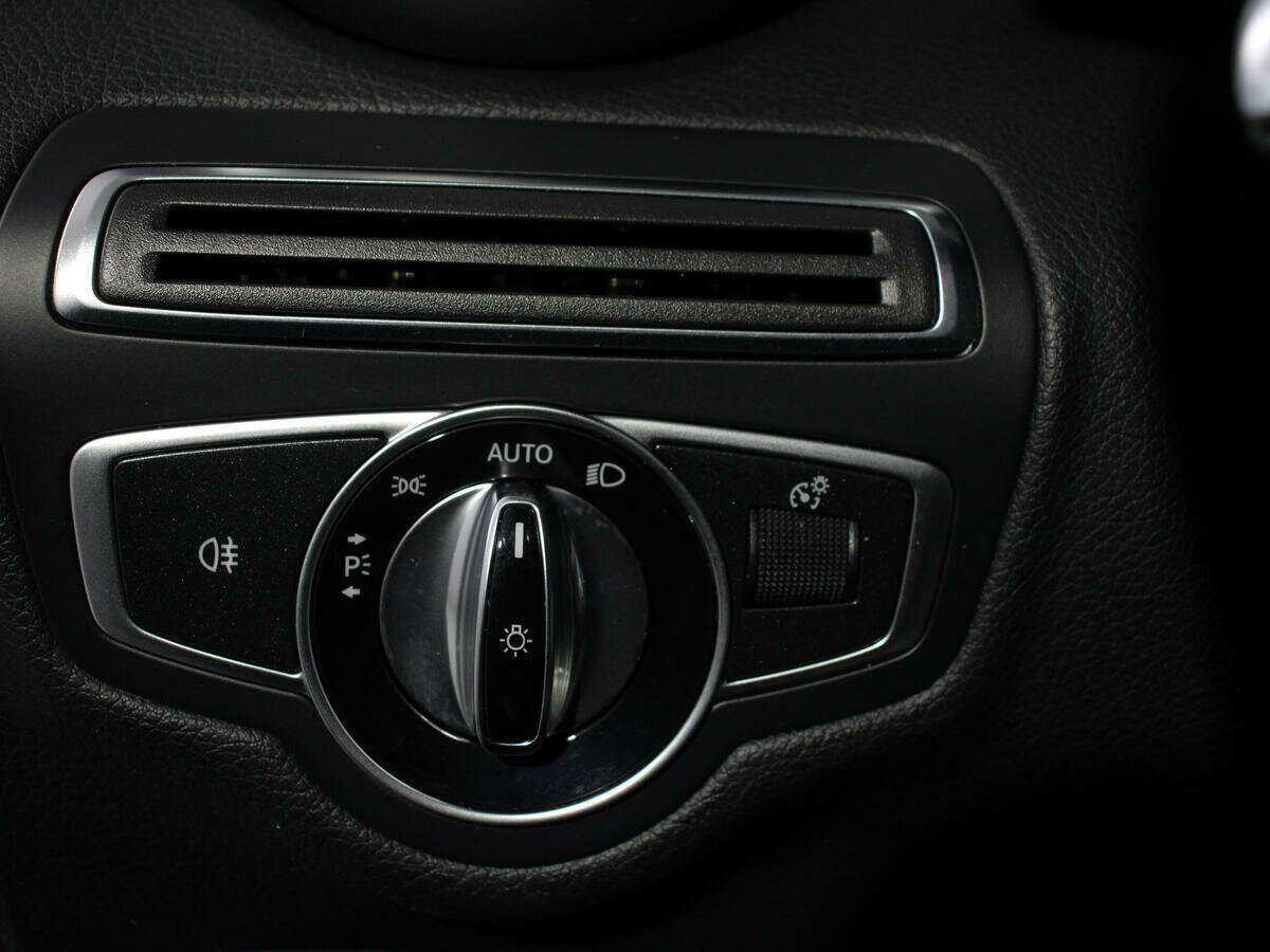 Mercedes-Benz C-Класс 2015 года с пробегом. Фото: #18