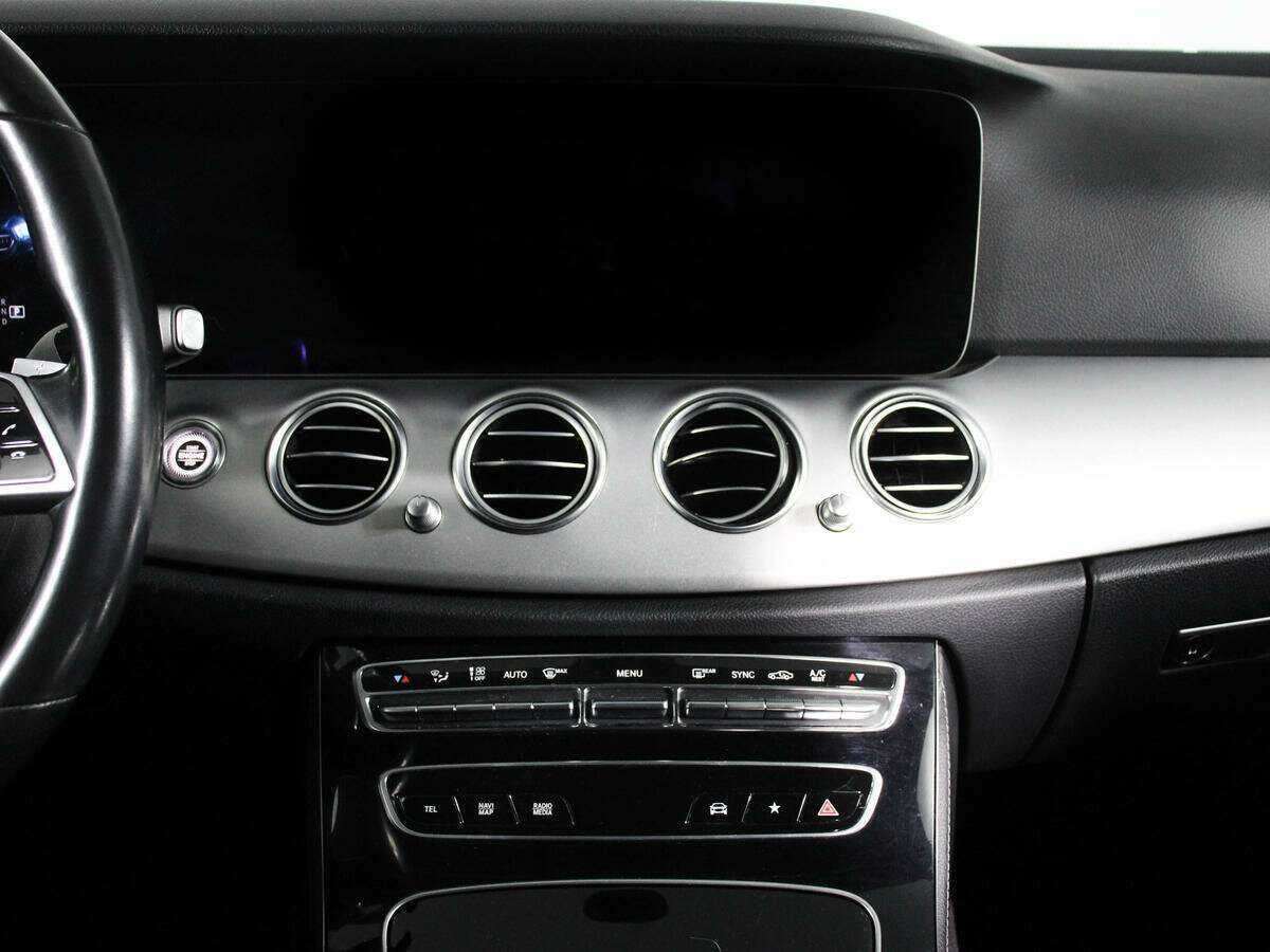 Mercedes-Benz E-Класс 2020 года с пробегом. Фото: #10