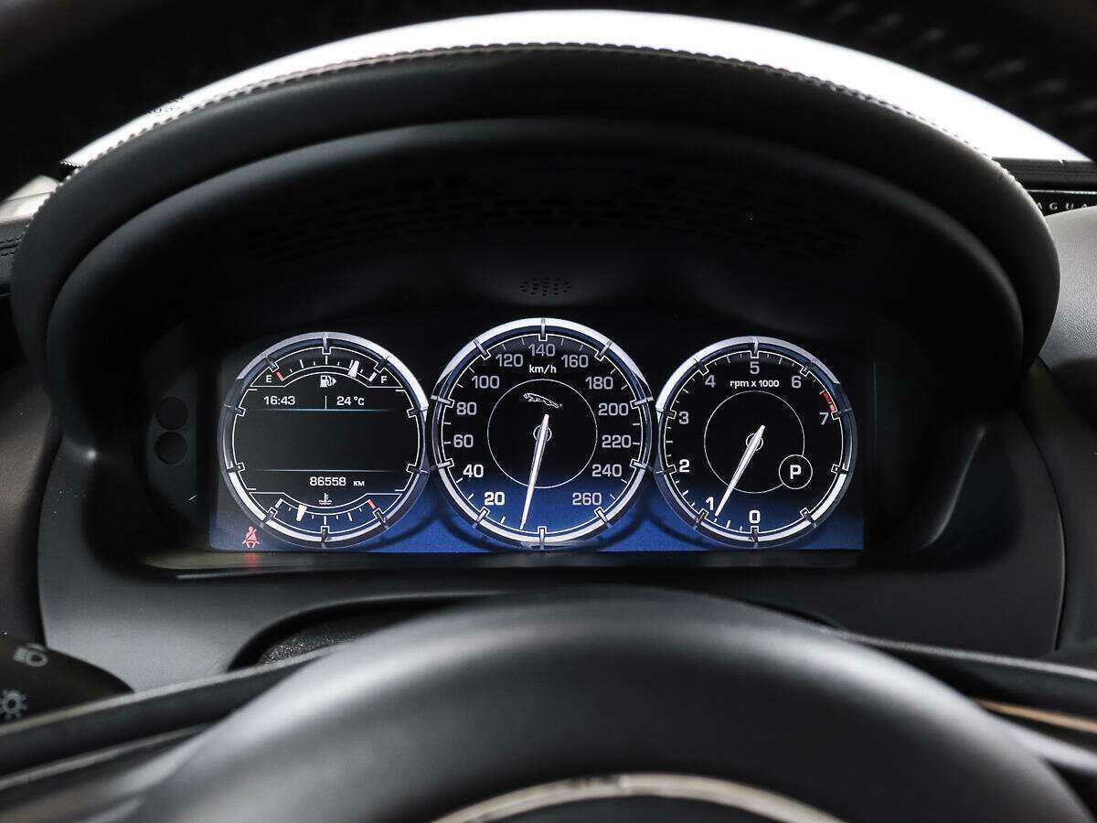 Jaguar XJ 2013 года с пробегом. Фото: #10