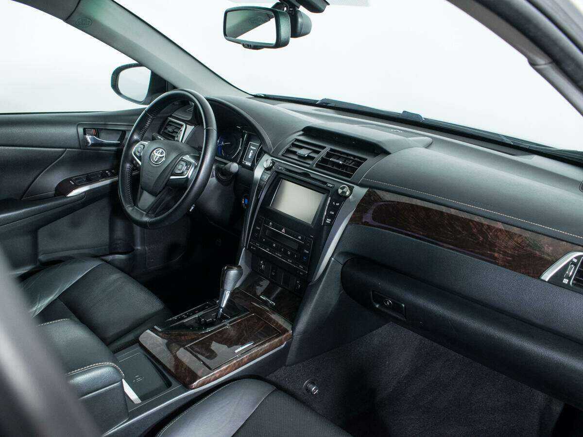 Toyota Camry 2015 года с пробегом. Фото: #8