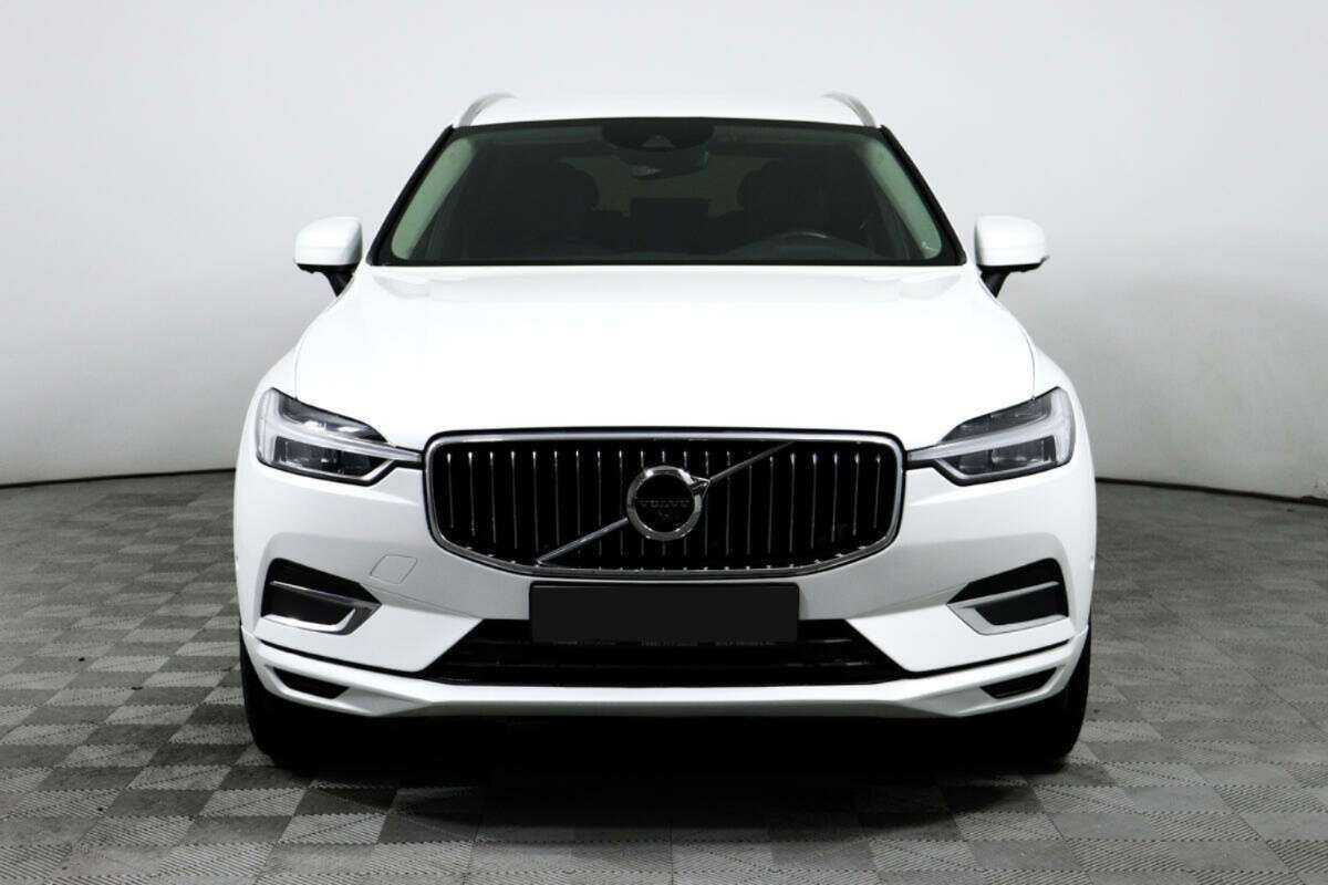 Volvo XC60 2018 года с пробегом. Фото: #1
