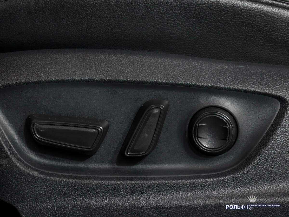 Toyota Camry 2018 года с пробегом. Фото: #13