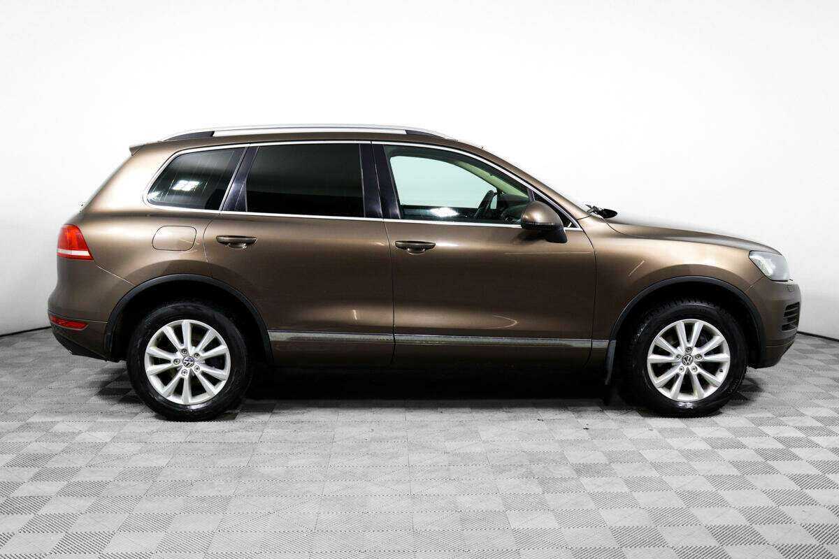 Volkswagen Touareg 2012 года с пробегом. Фото: #3