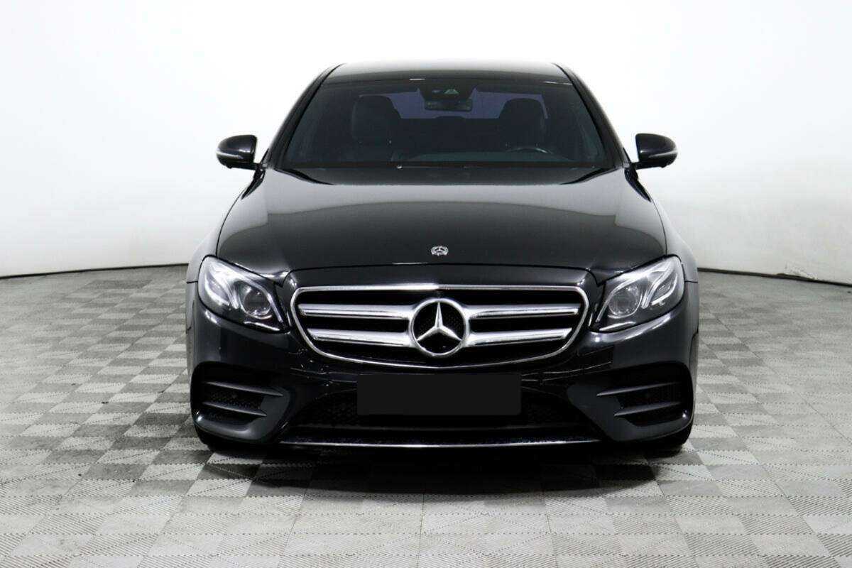 Mercedes-Benz E-Класс 2017 года с пробегом. Фото: #1