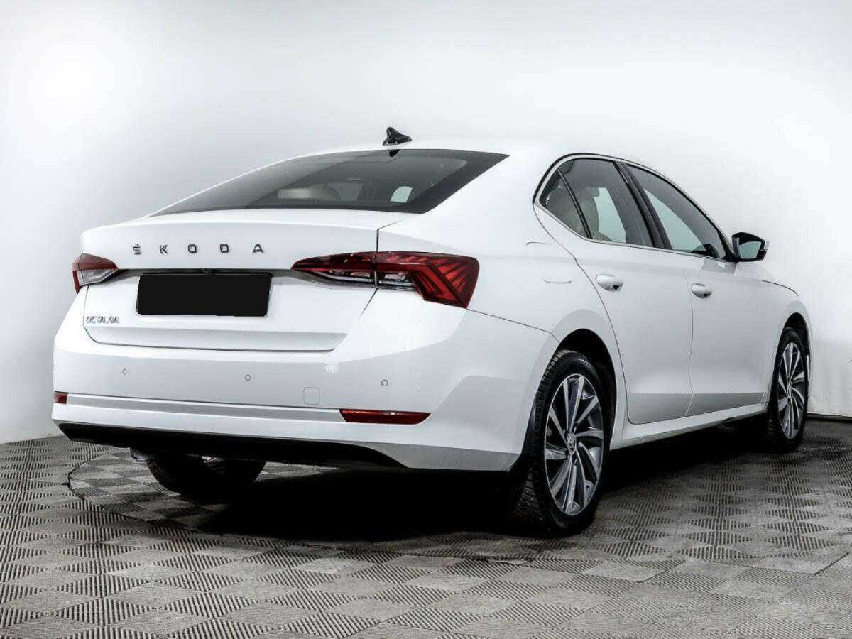 Skoda Octavia 2021 года с пробегом. Фото: #3