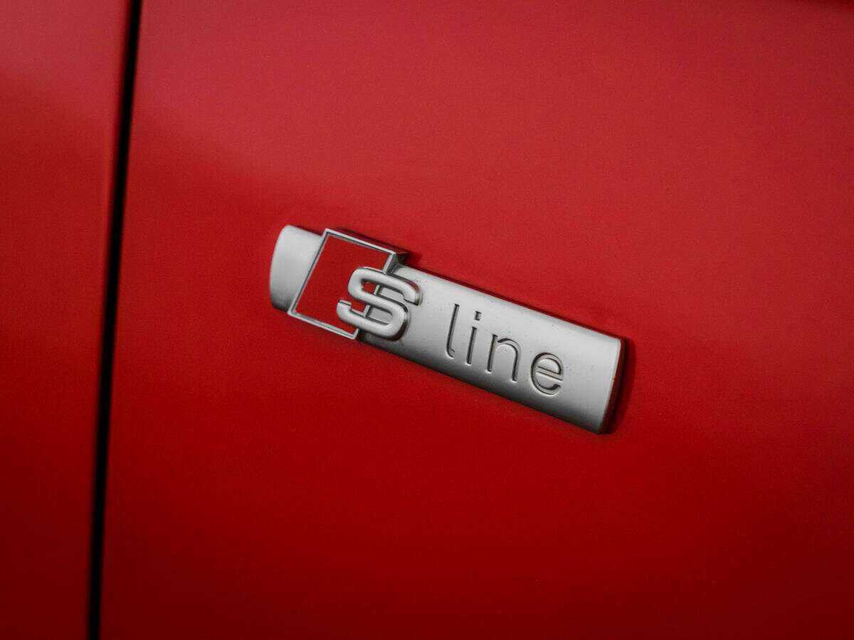 Audi A4 2015 года с пробегом. Фото: #18