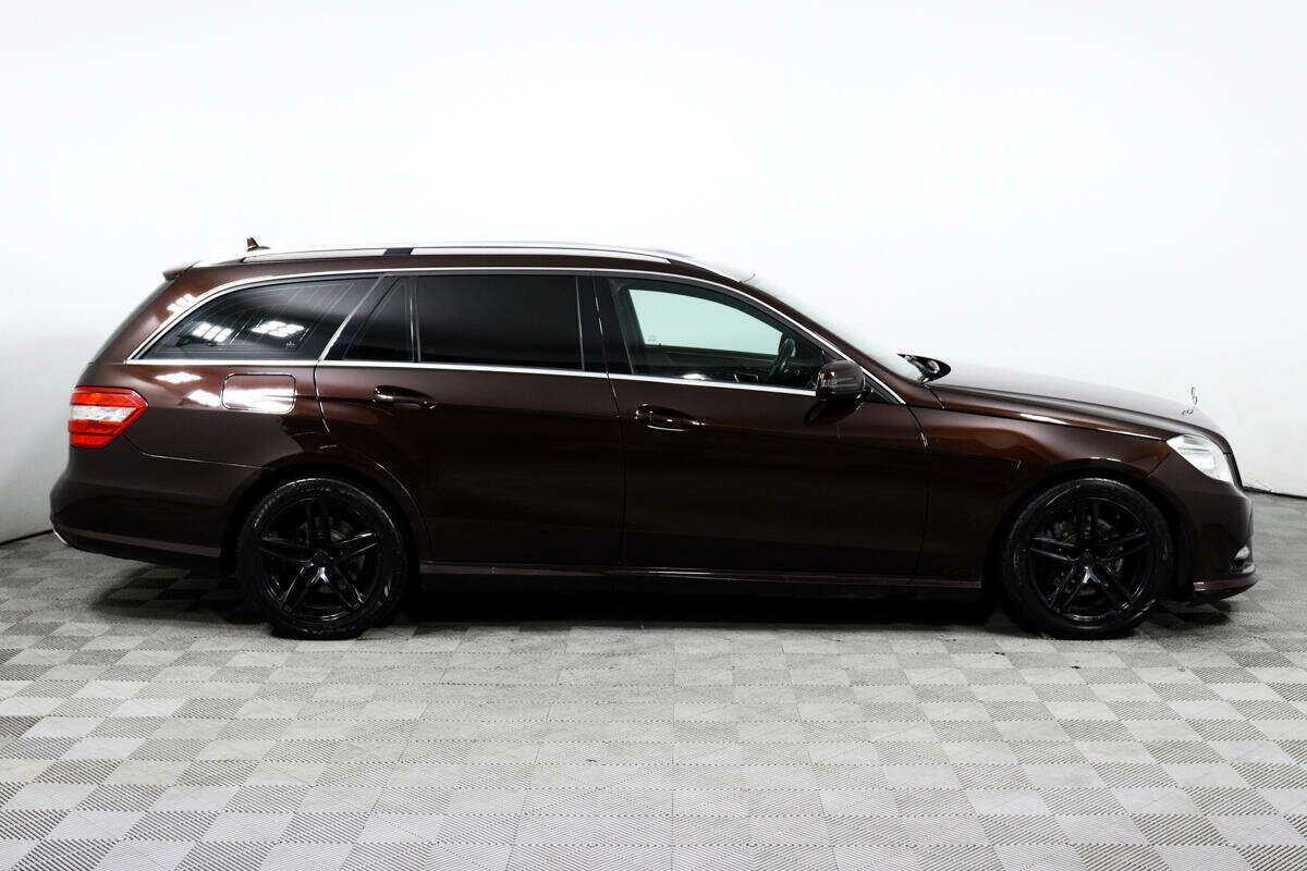 Mercedes-Benz E-Класс 2012 года с пробегом. Фото: #3