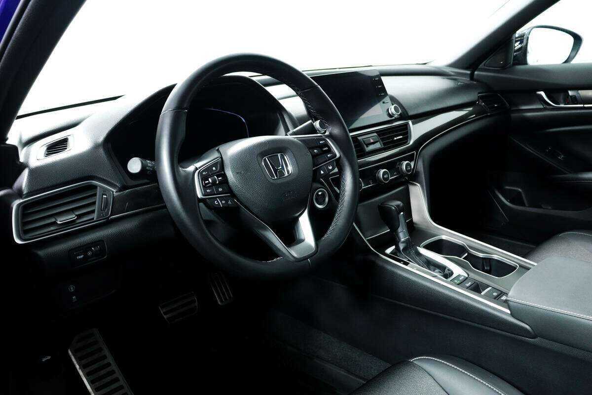 Honda Accord 2022 года с пробегом. Фото: #12