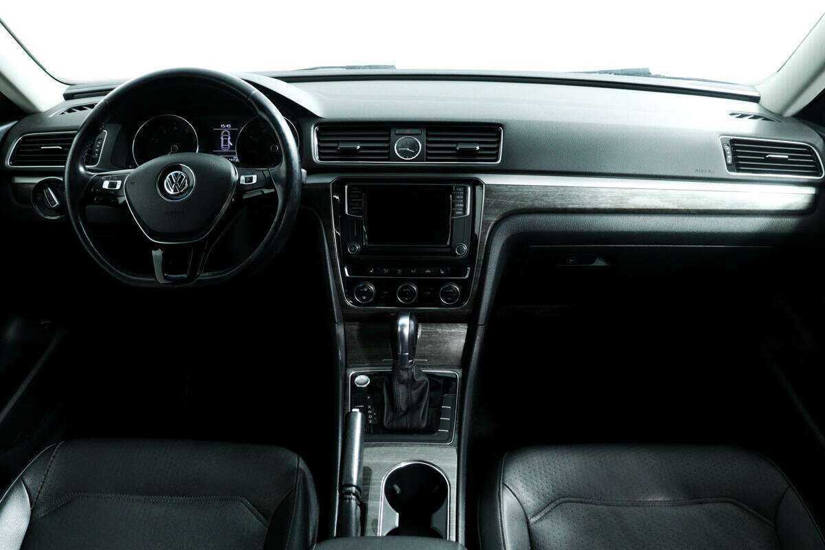 Volkswagen Passat 2017 года с пробегом. Фото: #10