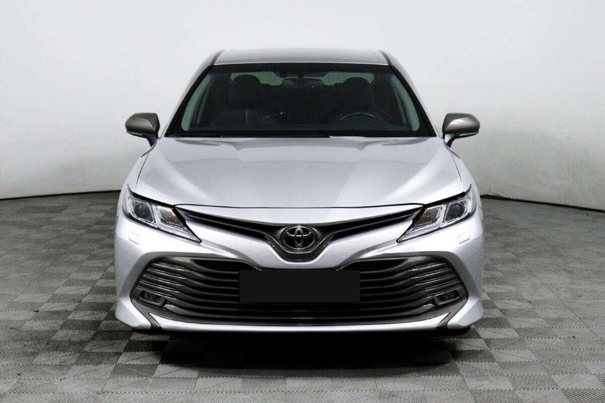 Toyota Camry 2018 года с пробегом. Фото: #1