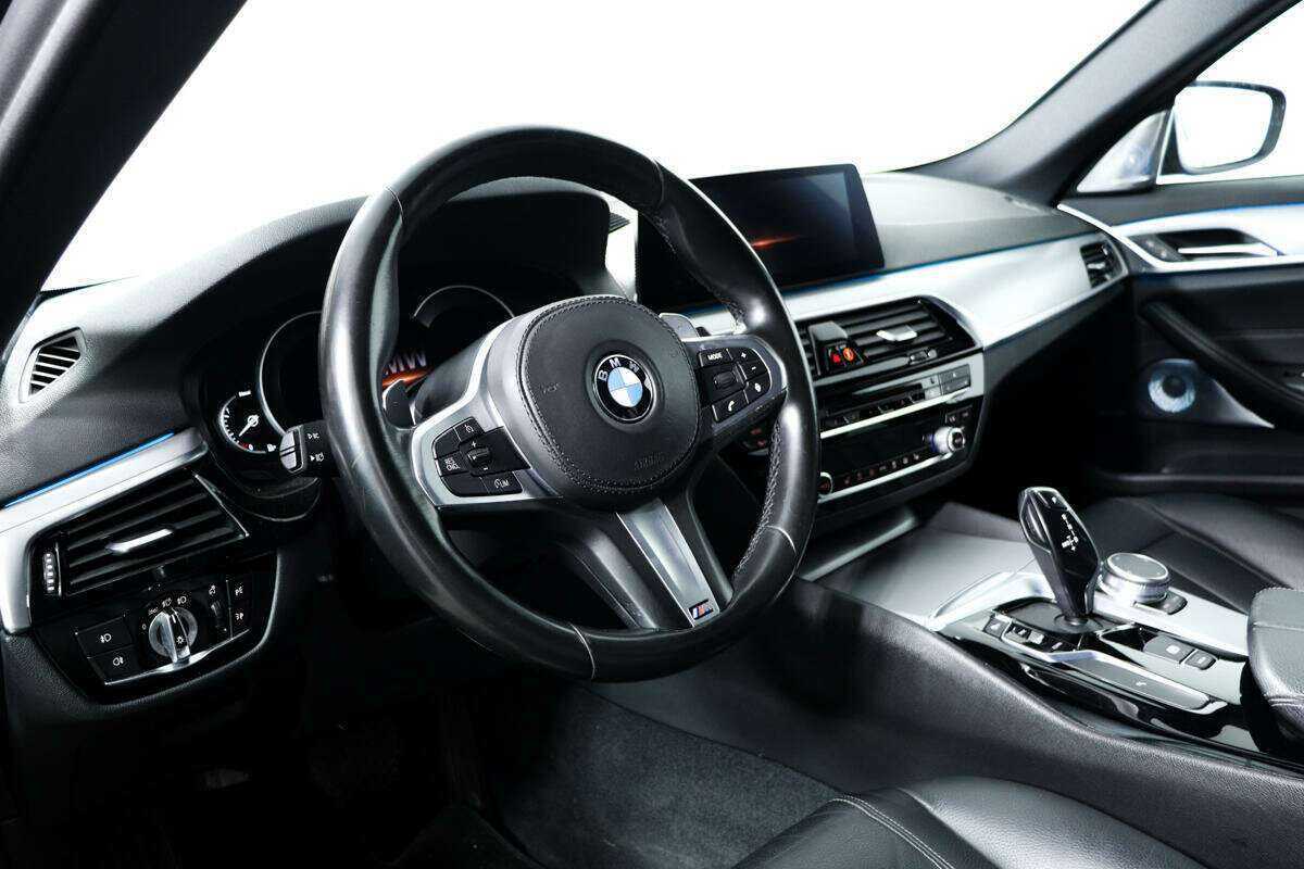 BMW 5 серии 2019 года с пробегом. Фото: #12