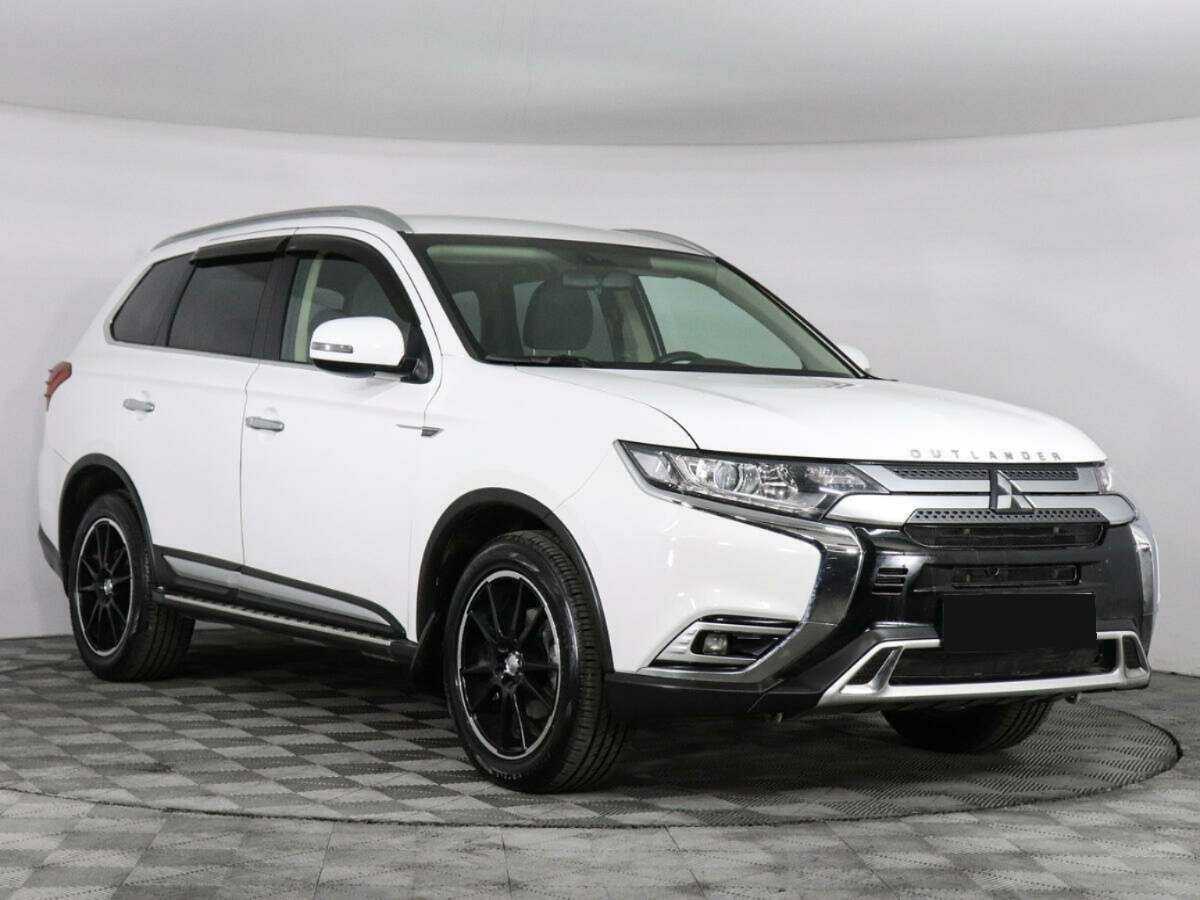 Mitsubishi Outlander 2020 года с пробегом. Фото: #2