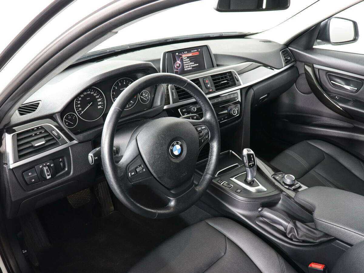 BMW 3 серии 2016 года с пробегом. Фото: #6