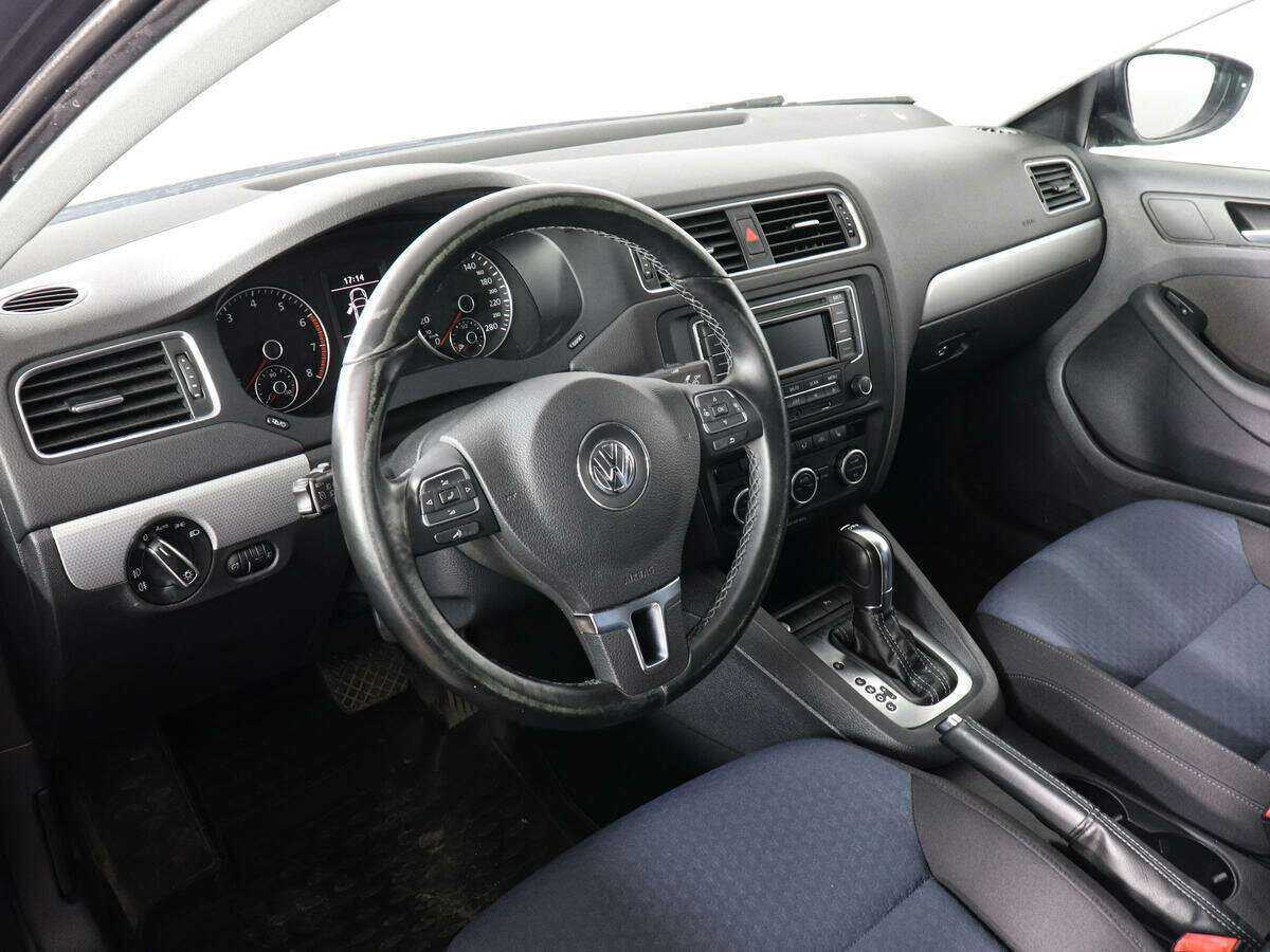 Volkswagen Jetta 2013 года с пробегом. Фото: #7