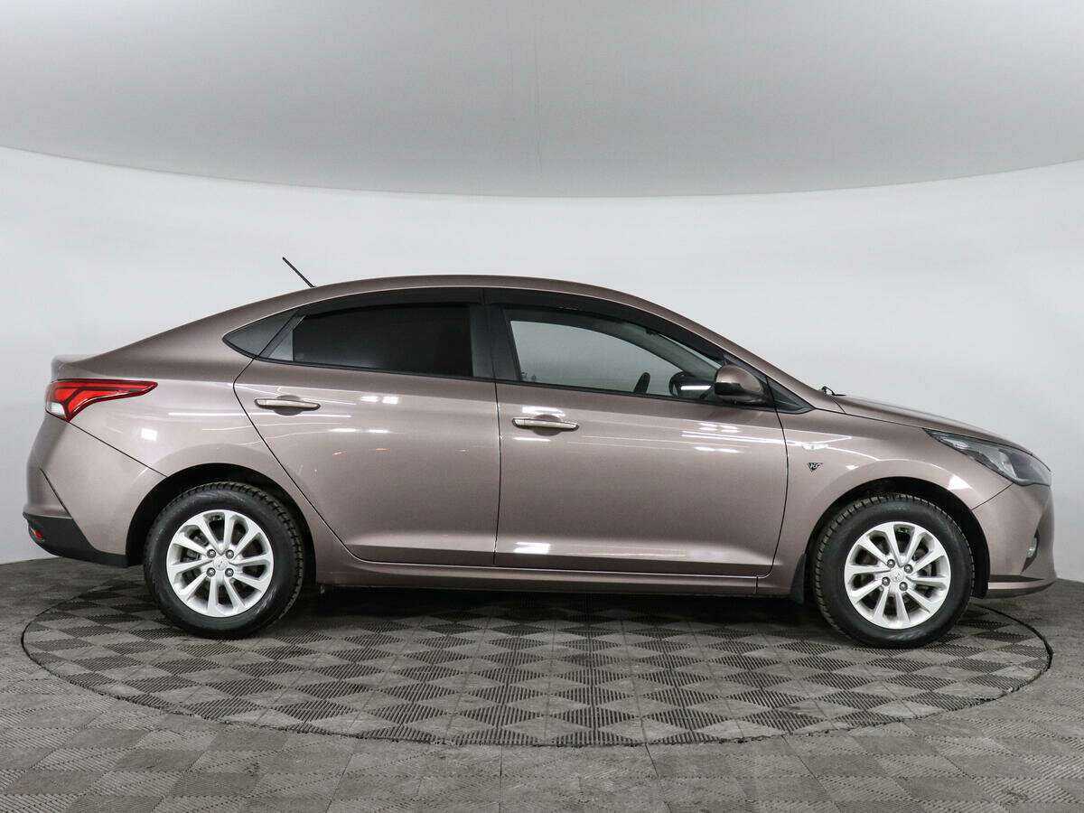 Hyundai Solaris 2021 года с пробегом. Фото: #3