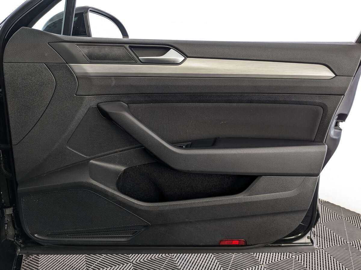 Volkswagen Passat 2016 года с пробегом. Фото: #19