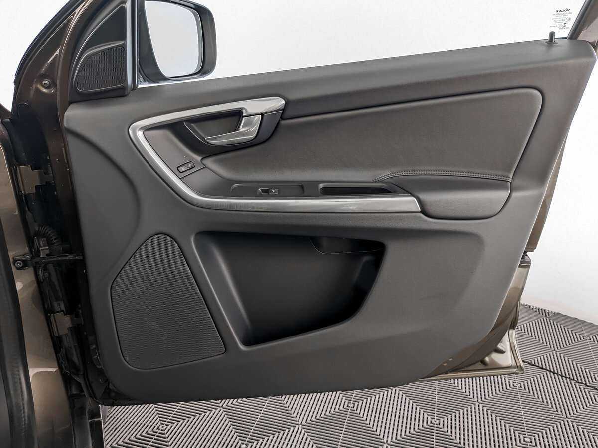 Volvo XC60 2015 года с пробегом. Фото: #23