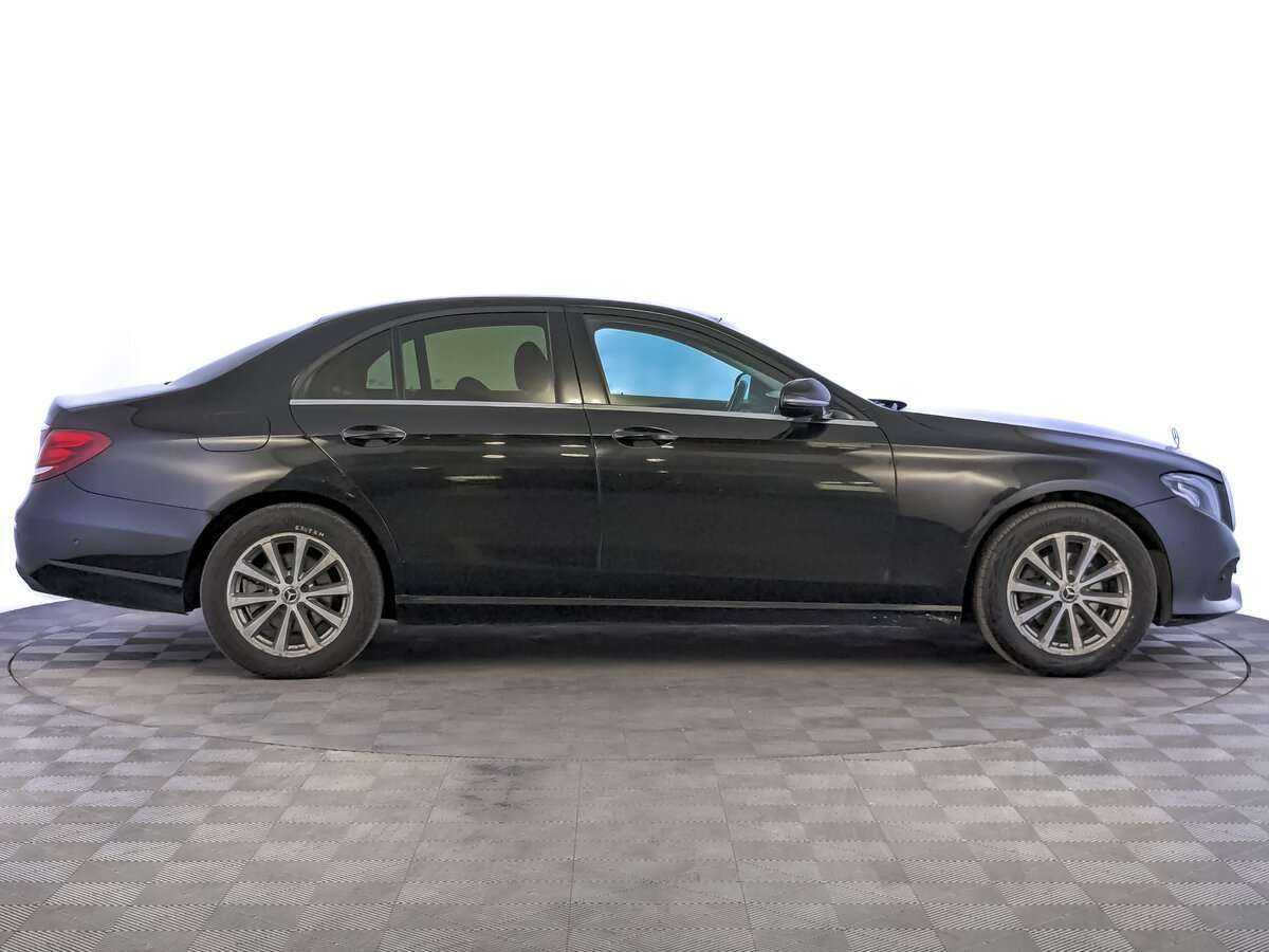 Mercedes-Benz E-Класс 2018 года с пробегом. Фото: #3