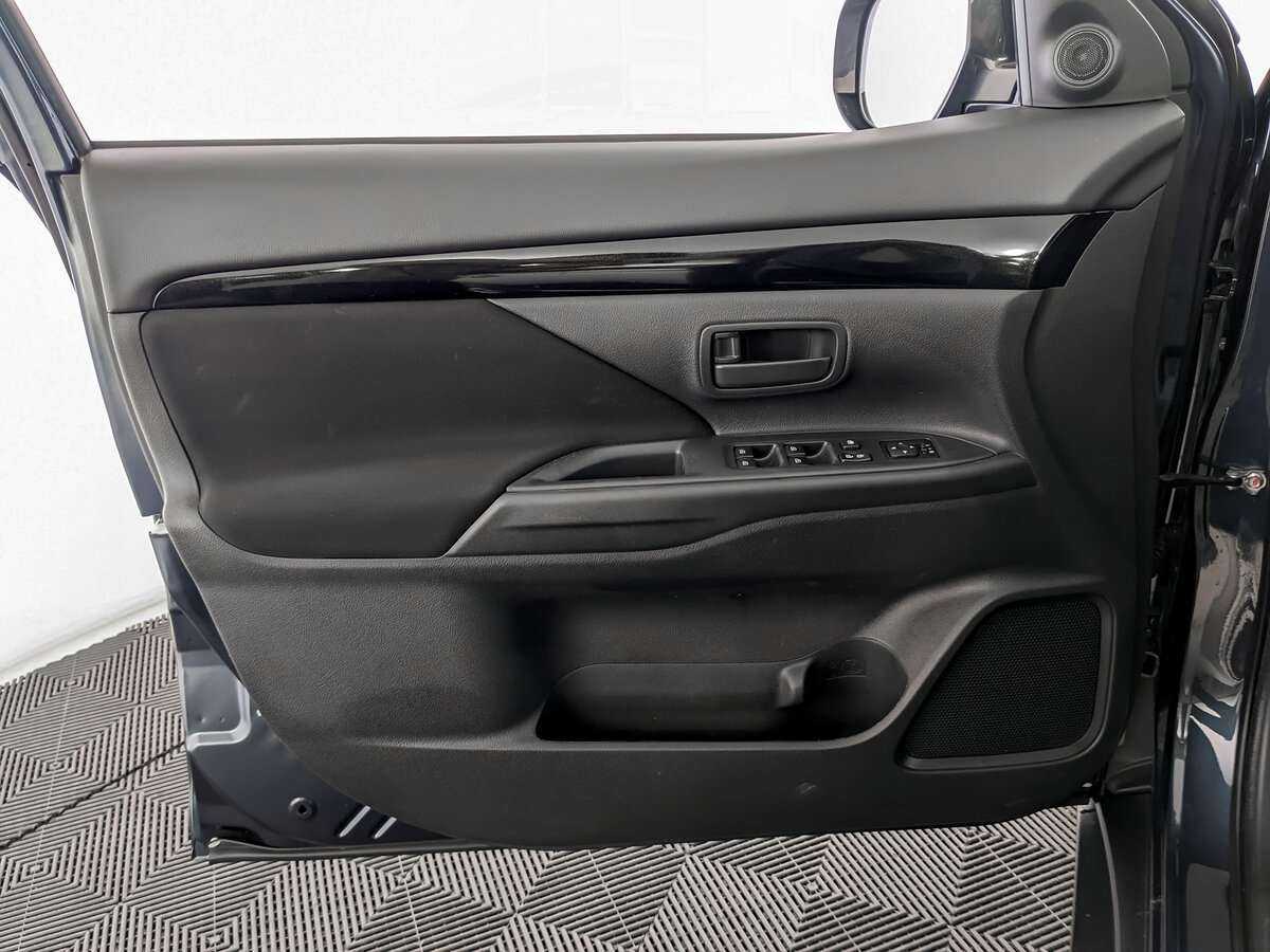 Mitsubishi Outlander 2019 года с пробегом. Фото: #14