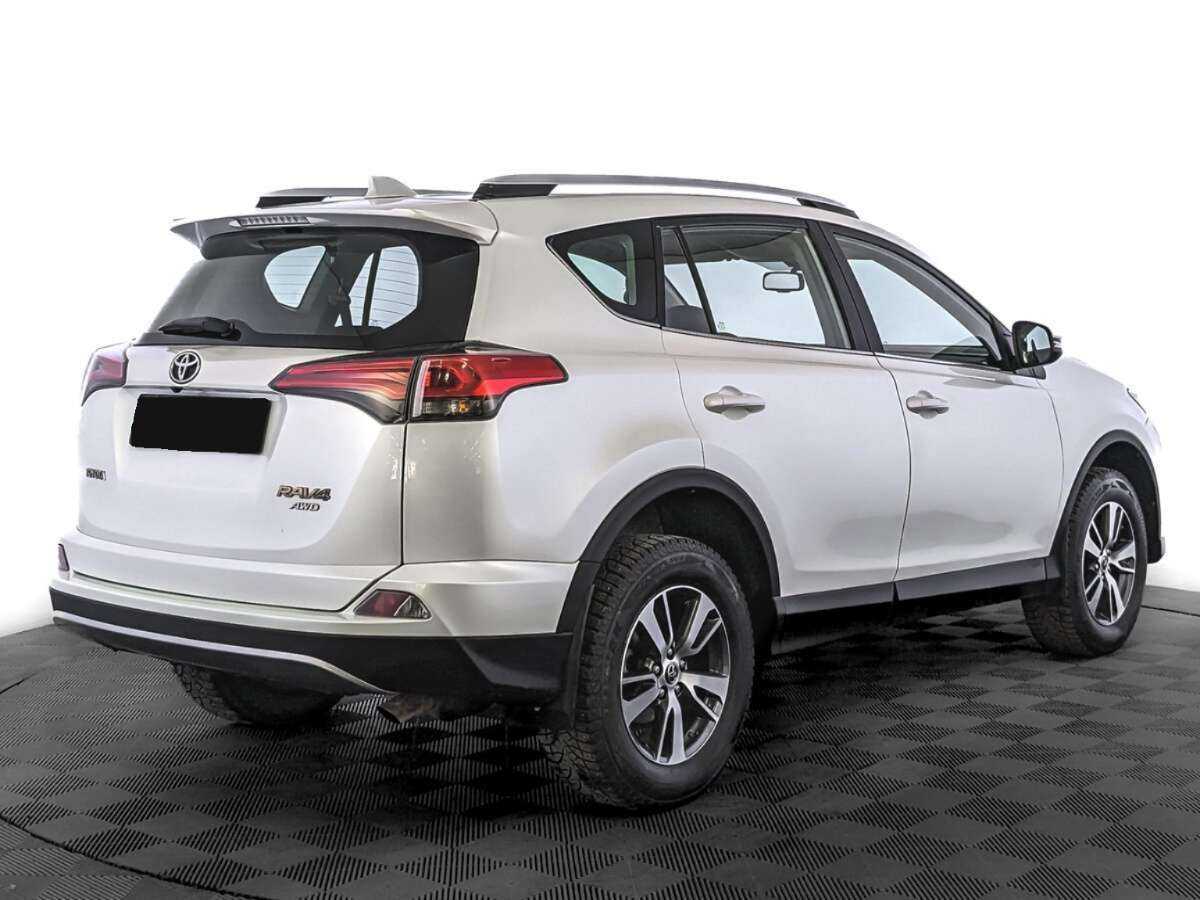 Toyota RAV4 2019 года с пробегом. Фото: #4