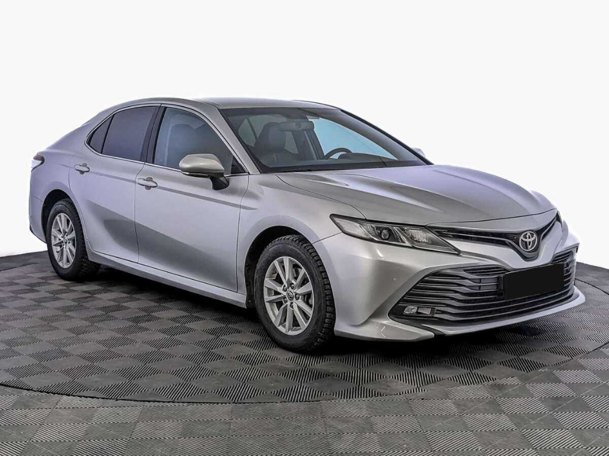 Toyota Camry 2020 года с пробегом. Фото: #2