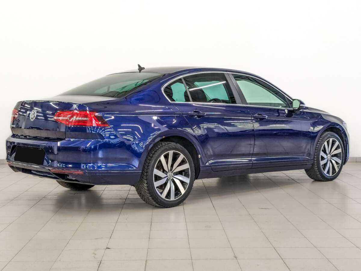 Volkswagen Passat 2019 года с пробегом. Фото: #4
