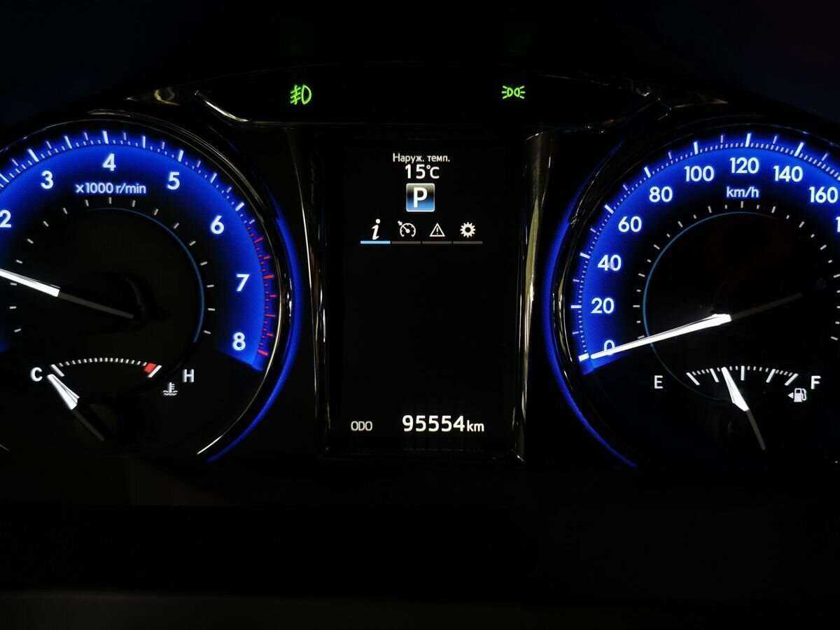 Toyota Camry 2016 года с пробегом. Фото: #14