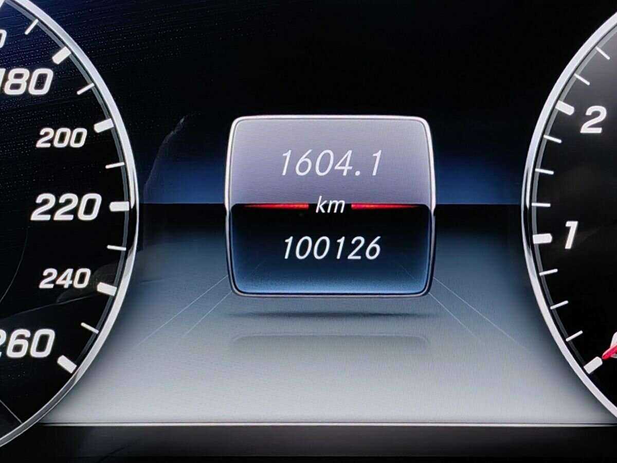 Mercedes-Benz E-Класс 2016 года с пробегом. Фото: #12