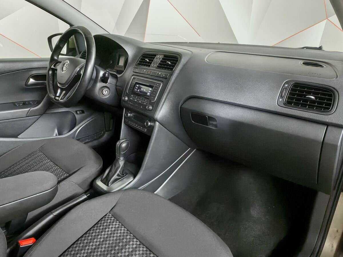 Volkswagen Polo 2016 года с пробегом. Фото: #8