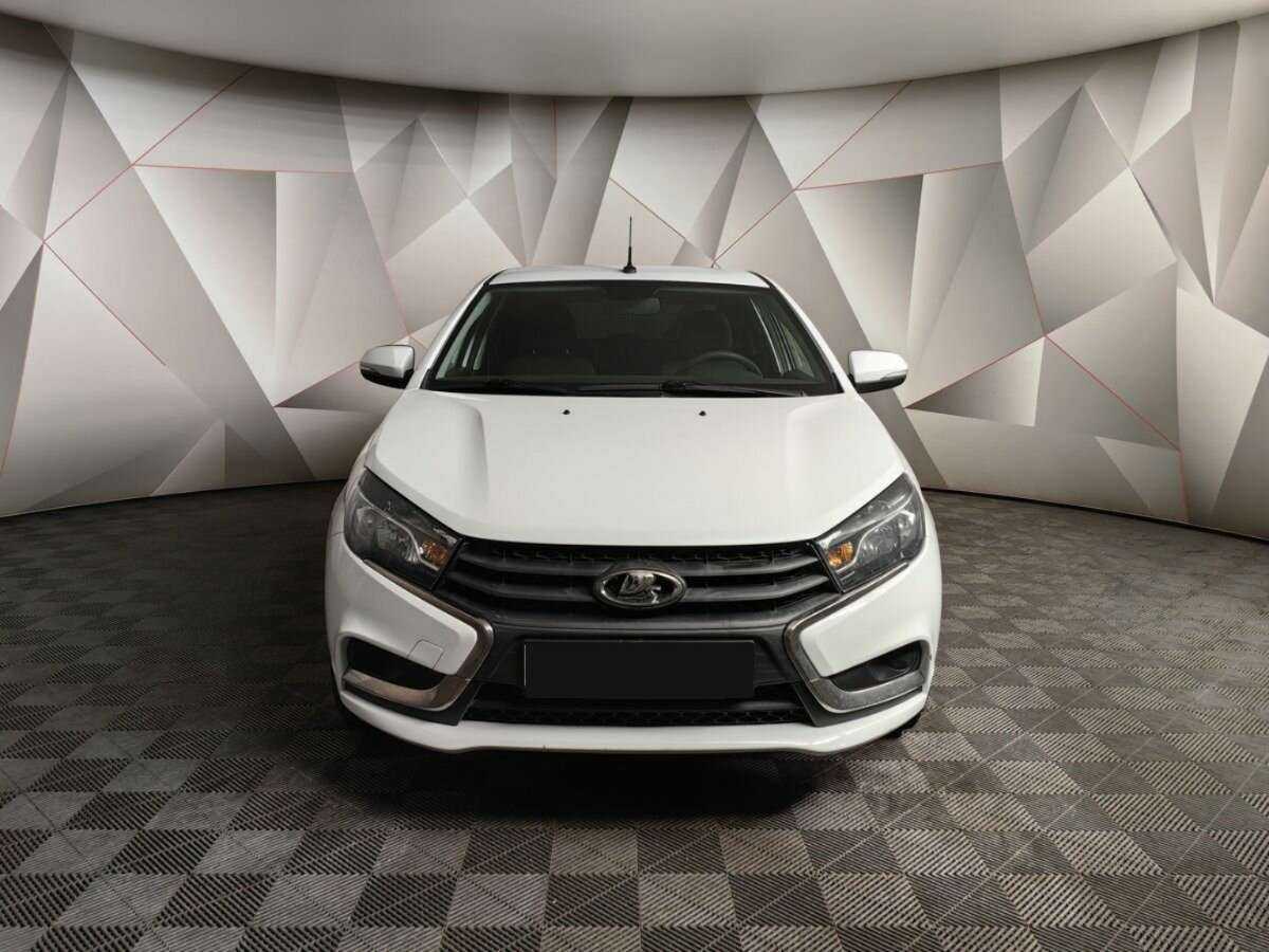 Lada (ВАЗ) Vesta 2018 года с пробегом. Фото: #5
