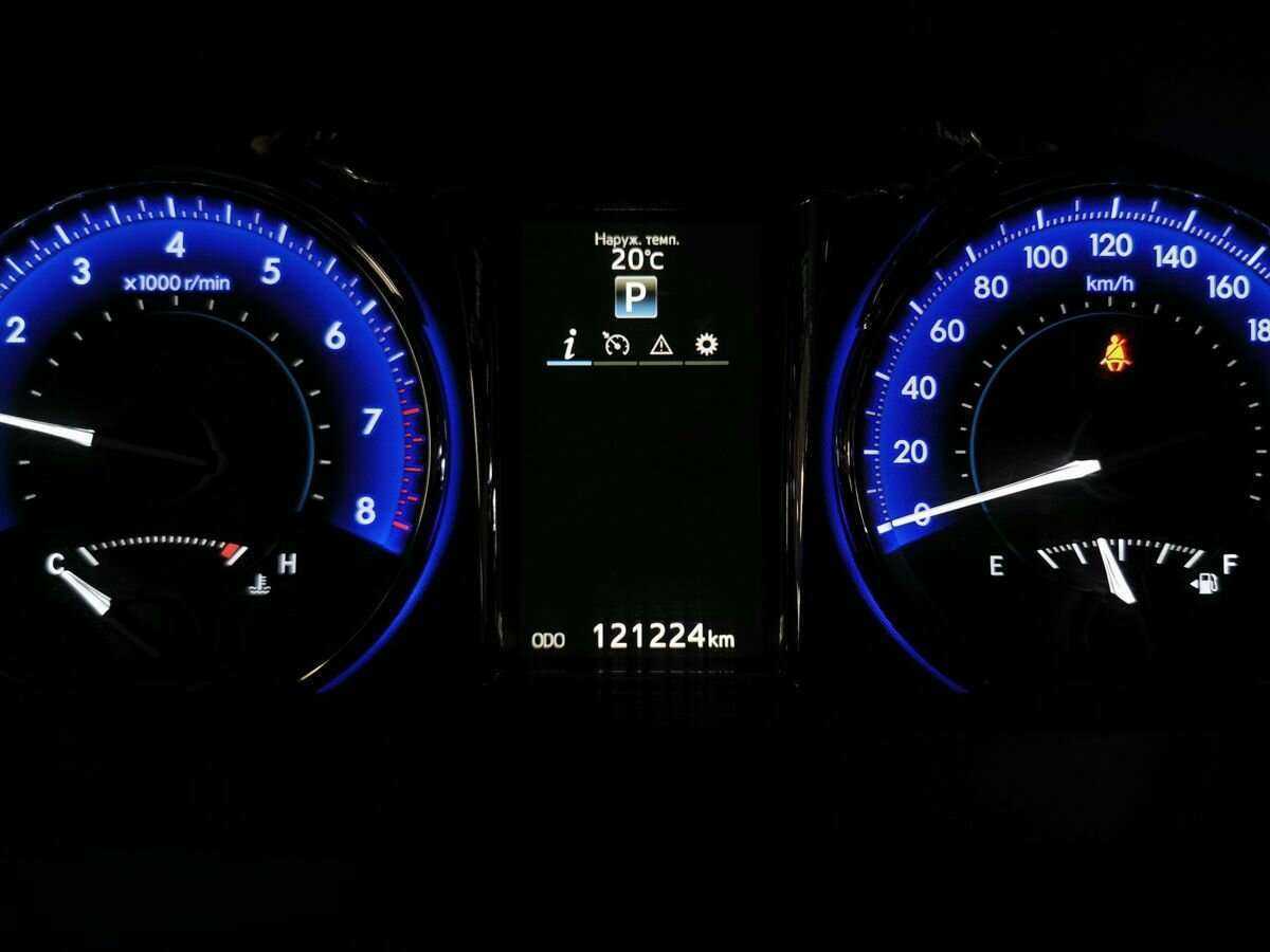 Toyota Camry 2017 года с пробегом. Фото: #15