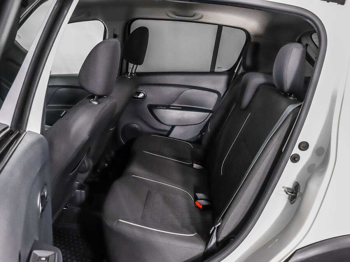 Renault Sandero 2020 года с пробегом. Фото: #9